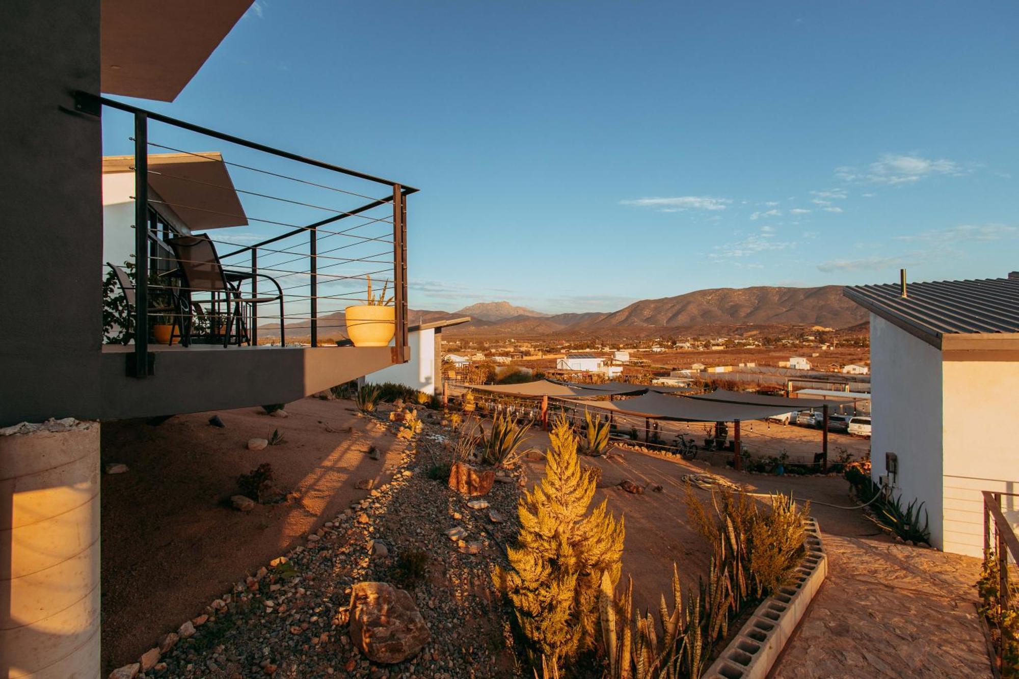Vl Uno Bed & Breakfast Ensenada Exterior photo